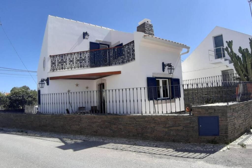 A Casa Da Foz Moradia Com Vista Mar Βίλα Σεσίμπρα Εξωτερικό φωτογραφία